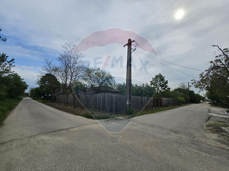 Teren de vanzare intravilan 750mp Giurgiu Com Novaci