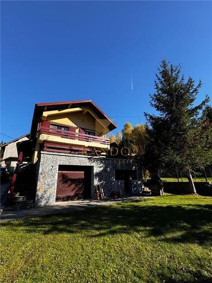 Dimineti cu munti la fereastra – proprietate unica