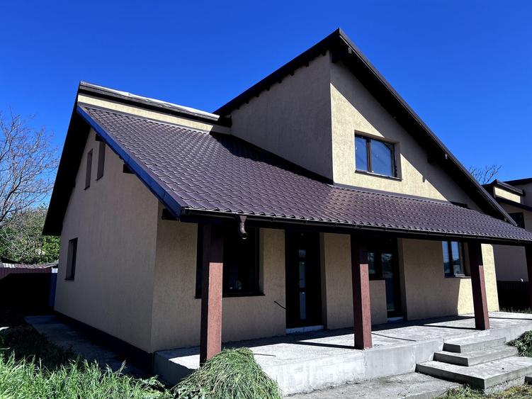 Vanzare casa P+M in Sendreni( in spatele Primariei), pret 92.500 euro