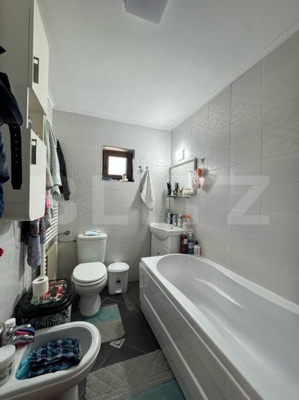 Apartament cu 4 camere, 91,5 mp, decomandat, zona Marasesti
