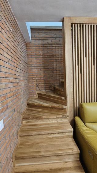 Casa renovata 200mp pe 2 niveluri,parcare,curte cu foisor,Centru zona str. Paris