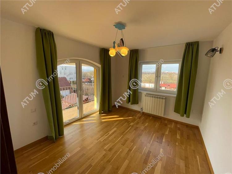 Casa cu 8 camere si 800 mp curte in zona Calea Poplacii Sibiu