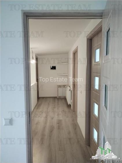 Vila individuala cu 5 camere,  2 terase, 4 locuri de parcare,350mp teren imprejm - 7