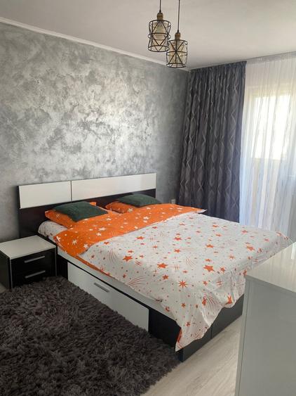 Vand apartamant 3 camere Șelimbăr.