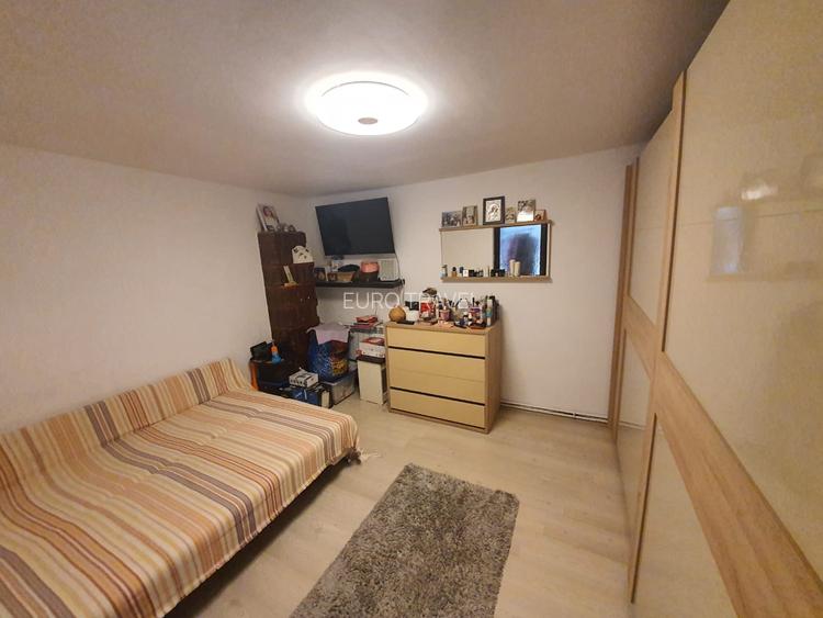 Casa individuala singura in curte, Medeea - 11