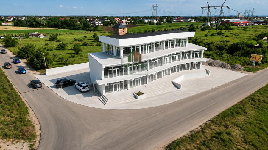 Penthouse / Spațiu Comercial 225 mp – Terasă spectaculoasă 240mp – Com. Berceni