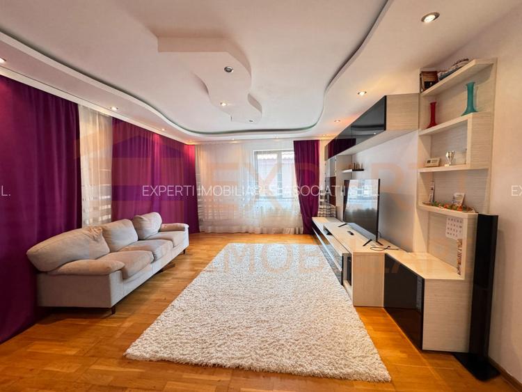 Vila premium de vanzare in Palas | Curte si parcare - 3