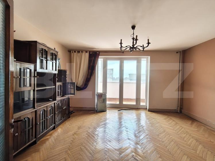 Apartament 4 camere, 72 mp, 2 bai, 2 balcoane - Bulevardul Decebal