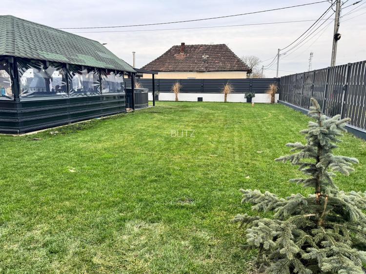 Casă modernă, complet mobilată, cu panouri solare, jacuzzi,aproape de oras - 13