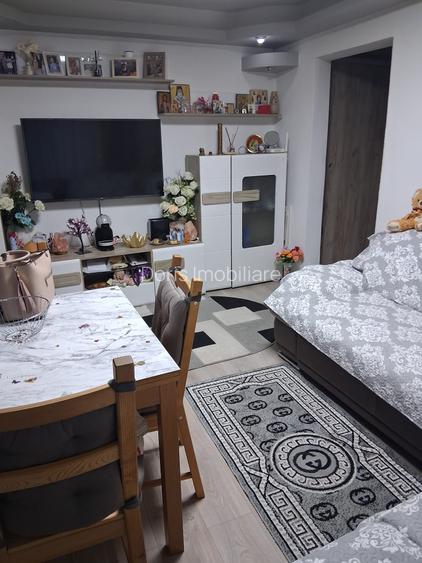 Apartament 4 camere mobilat si utilat ,decomandat,etaj 4/4,liber imediat, - 7