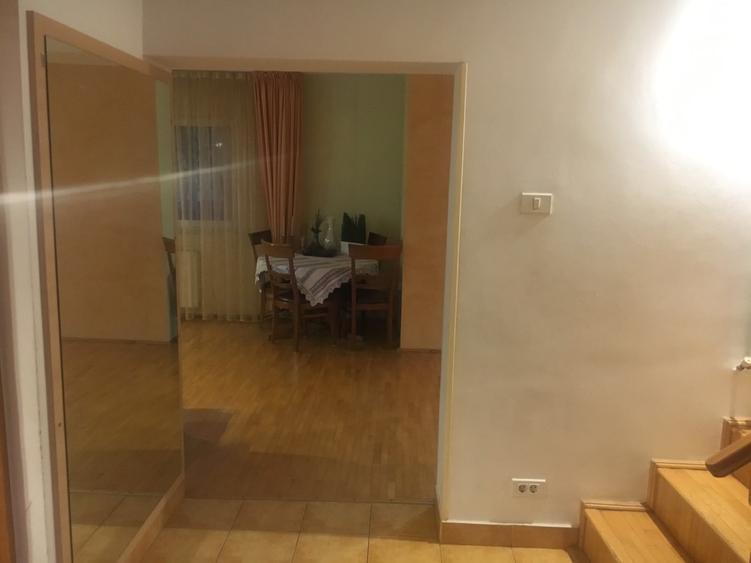 Vila cu 2 apartamente separate Prelungirea Ghencea/rezidențial/birouri