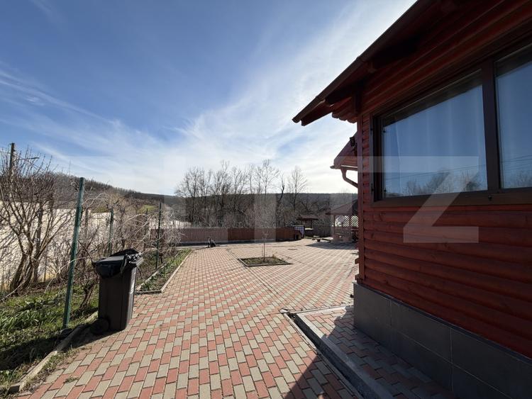 Casa de vacanta cu potential turistic, 1603 mp teren, Cernatesti