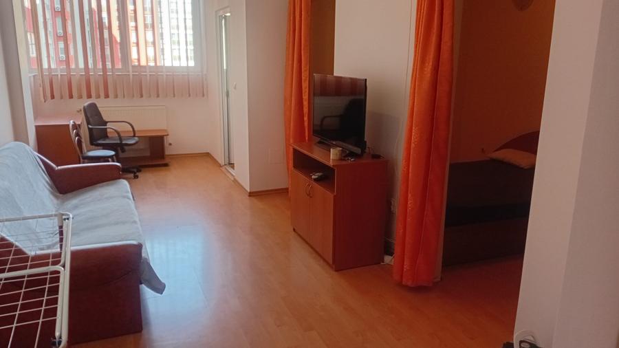 Inchiriez apartament UTA Ared
