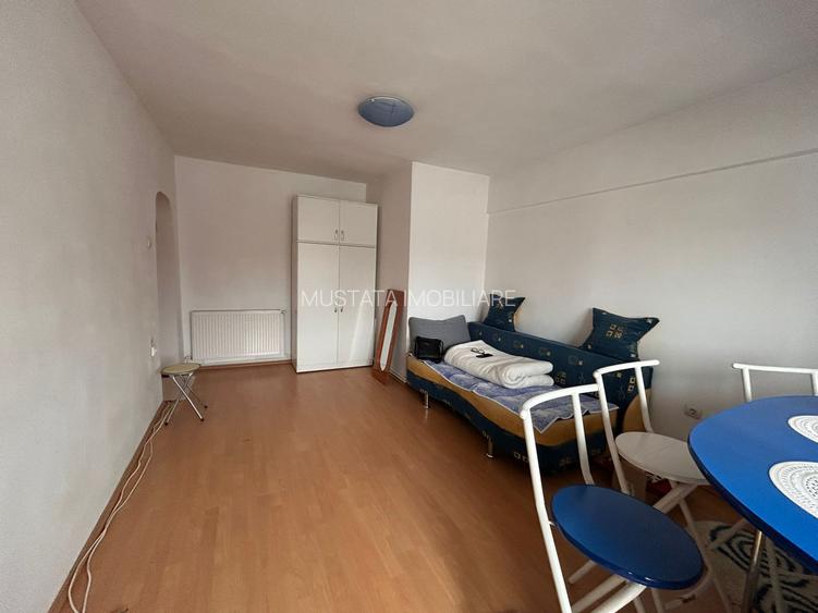 Apartament 1 camera - Transformat in doua camere, zona Radu Negru. - 2
