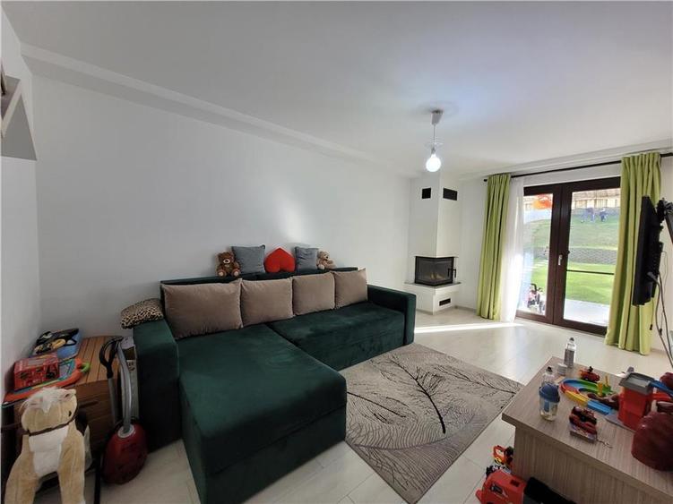 Casa 4 camere , Corunca , 120mp , 5 ari , langa padure