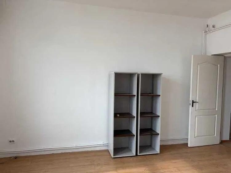 Apartament 3 camere | Unirii | birouri | loc parcare in curte | etaj 1