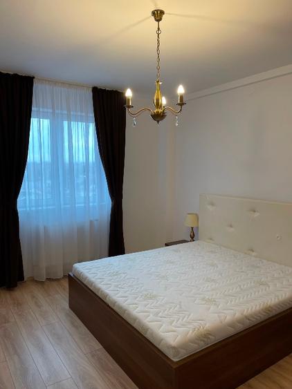 Vand apartament 4 camere