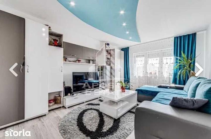Apartament 3 camere Micalaca - Zona 300
