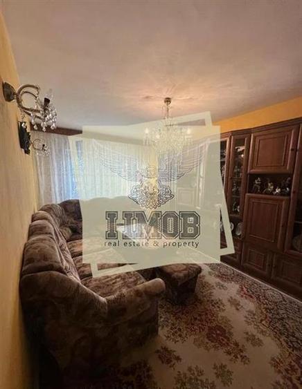 Apartament 3 camere cu balcon cartier Vasile Aaron
