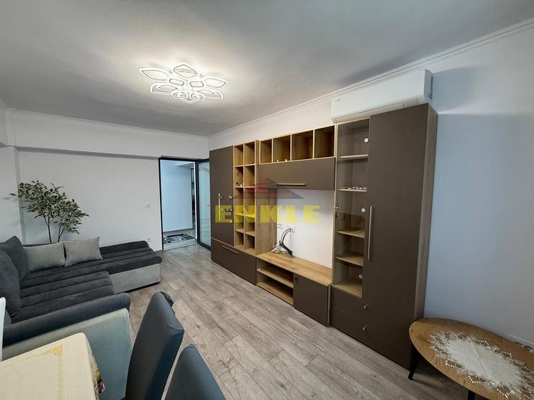 Apartament 4 camere decomandat de vânzare – Zona Carrefour
