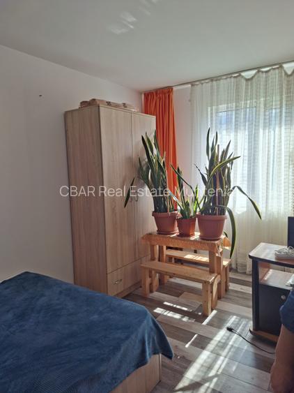 Ap 1 cam, 21 mp, Pitesti, Prundu, Academica, etaj 2, renovat, mobilat 26000 euro - 2