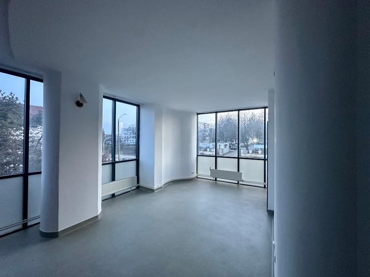 Hotel(restaurant )+/sau Clinica Medicala stadion Nicolae Dobrin