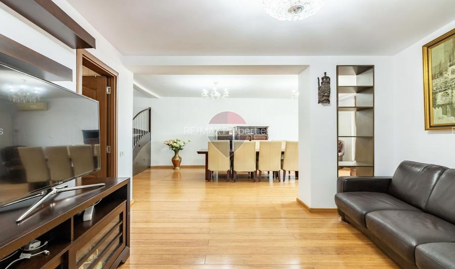 Apartament 4 camere de vanzare la Unirii, 3xparcare, boxa, bloc nou - 3