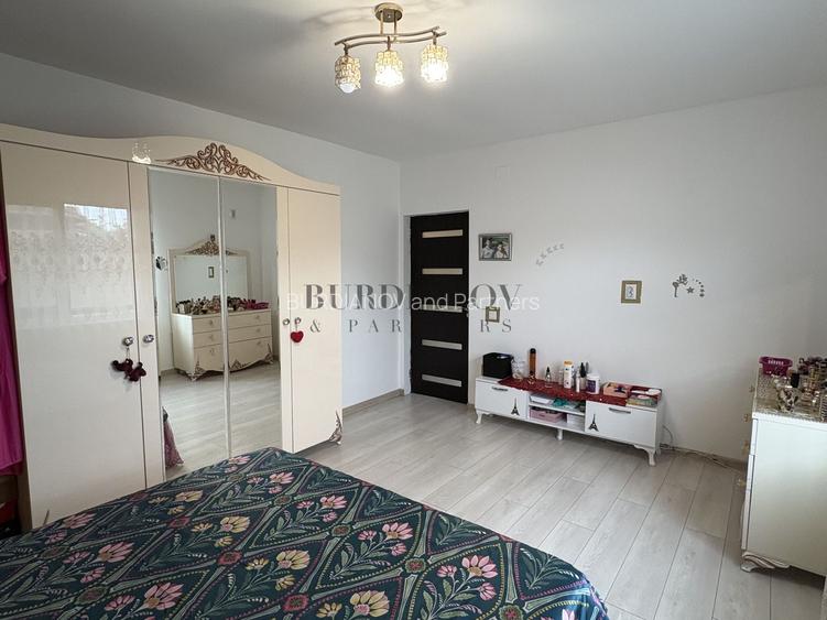 Casă cu 5 dormitoare + Garaj - Islaz - Comuna Brănești - 22