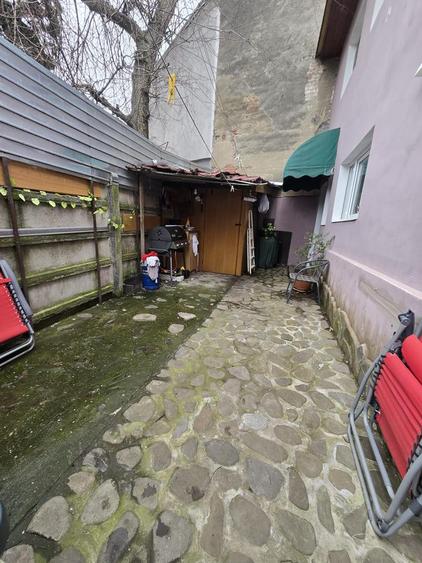 Studio in vilă in zona Libertatii-Piata Regina Maria-Gramont, curte comuna!