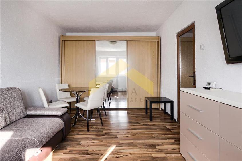 Apartament 2 camere de vanzare zona Aurel Vlaicu
