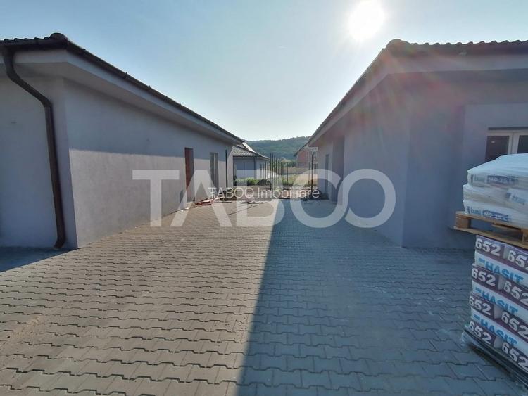 Duplex pe un singur nivel 3 camere 2 bai 235 mp teren in Talmaciu - 7