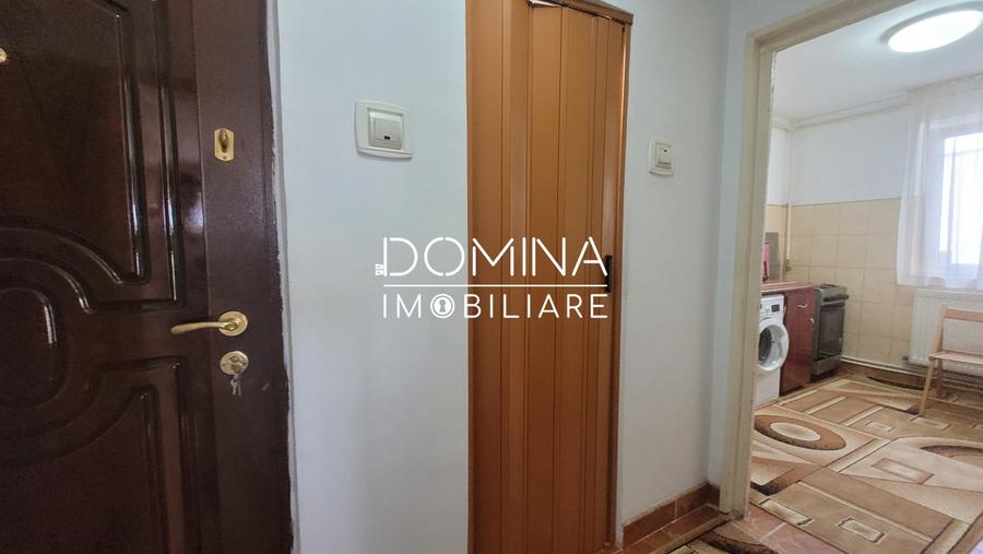 Vânzare apartament 3 camere, foarte spațios, situat în Aleea Teilor, Târgu Jiu