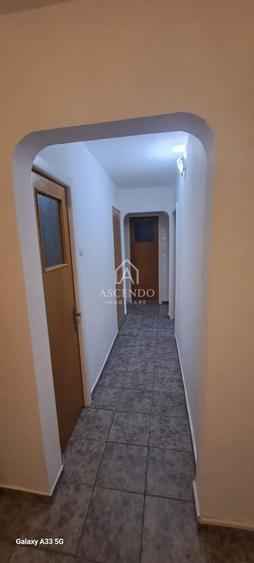 Apartament 3 Camere de Închiriat Gorjului Sector 6 | Parcare | 600 EUR