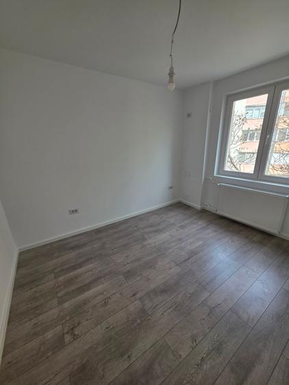 3 camere renovat - 5min Metrou Dristor