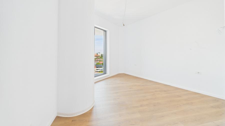 Apartament 3 camere | 2 băi | 2 balcoane | View panoramic
