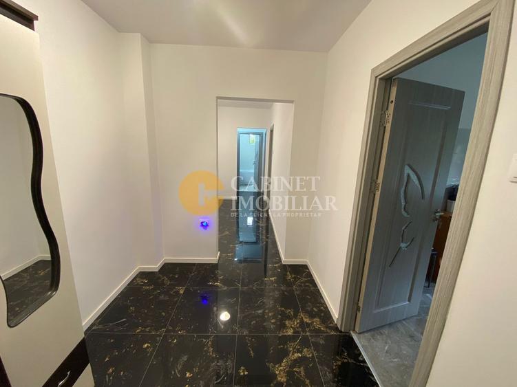 3 CAMERE DECOMANDAT - MIRCEA CEL BATRAN - RENOVAT
