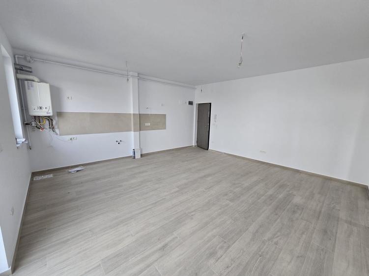 FARA COMISION. NOU in Oras. Langa LIDL. Lift.