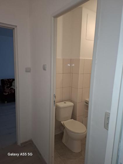 Apartament 2 camere Gemenii, RENOVAT, suprafață 48 mp, parter, balcon, beci.