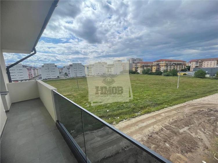 Apartament nou cu 3 camere balcon si parcare Doamna Stanca