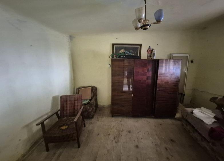 Casa+garaj+anexa și teren intravilan 225 mp Campina