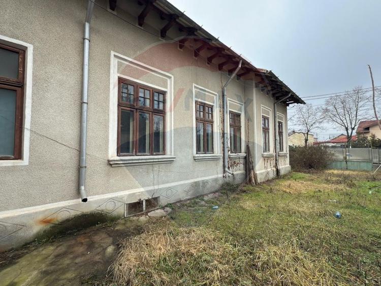COMISION 0% - Casă interbelică cu 7 camere și teren generos 1.269 mp