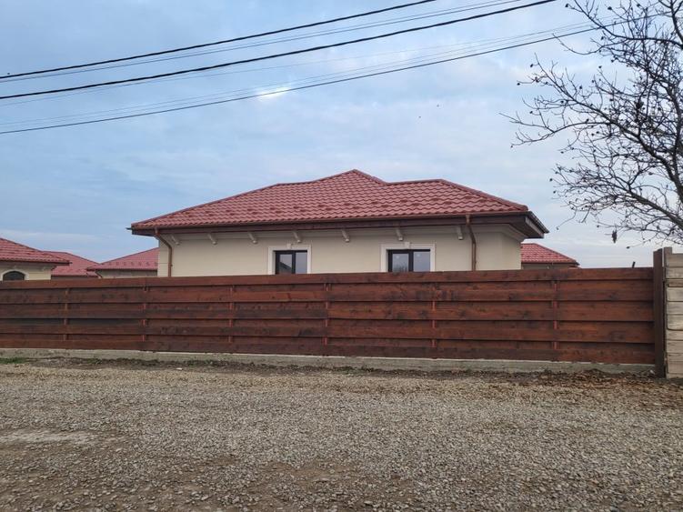 Casa noua in Catamarasti Deal
-zona linistita de case