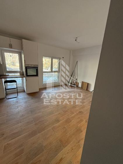 Apartament 2 camere, semidecomandat, bloc nou,loc de parcare, Soarelui
