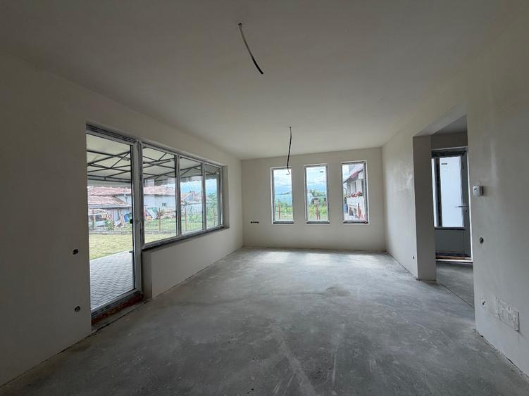 Persoana Fizica Vand Casa Tip Duplex 142mp utili in Apahida Cluj-Napoca 3 dormit