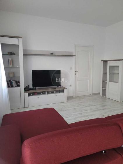 Apartament de 2 camere, zona centrala, Floresti - 4