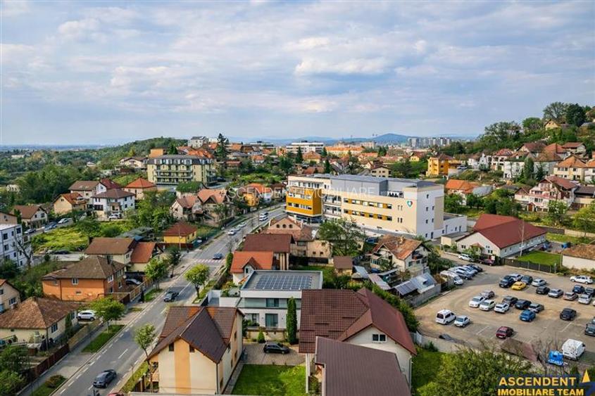 Vila cu potential de pensiune,2 garaje,teren 1.080 mp,strada Marasesti, Brasov - 4