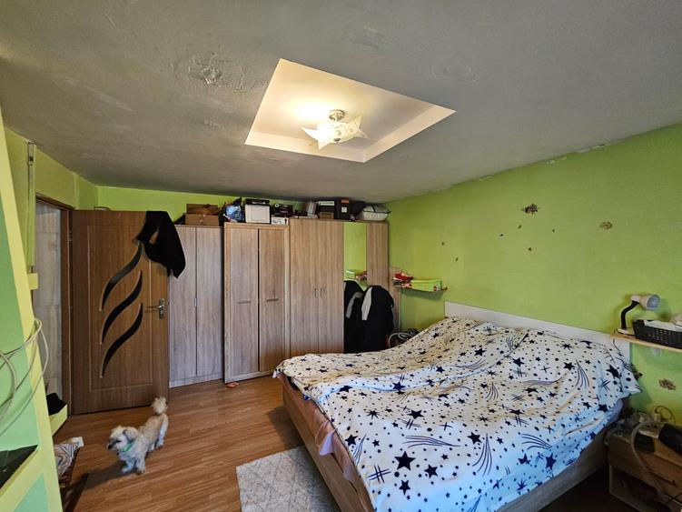 Ap 4 cam, dec, 2 băi cu geam, 2 balcoane, etaj 1, Timișoara, Shopping City