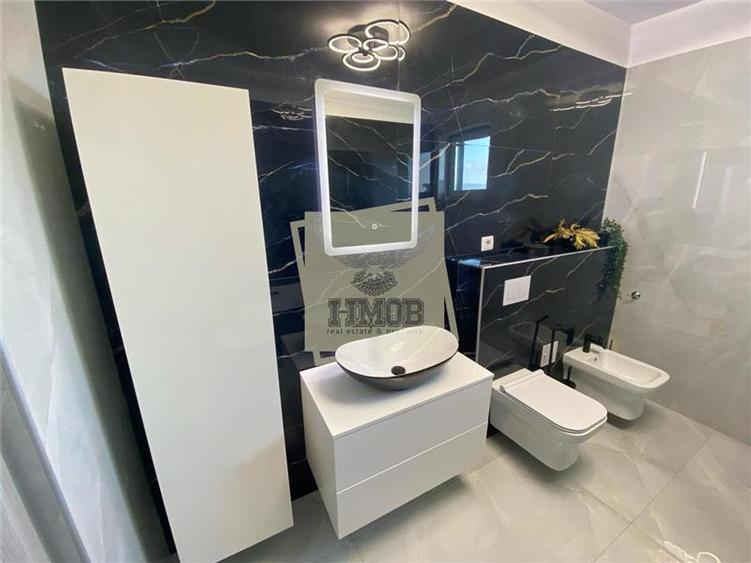 Penthouse de lux cu 3 camere 2 bai si terasa in Sibiu