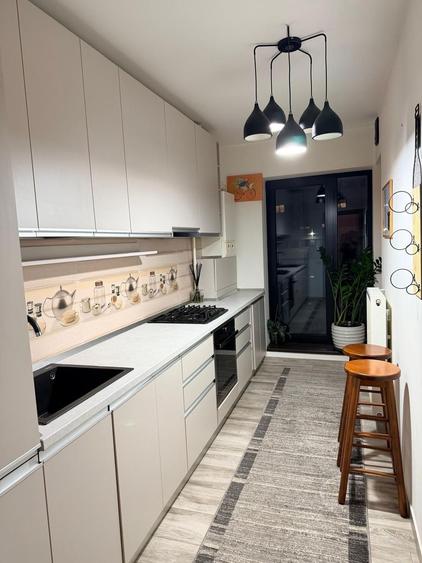 Apartament 2 camere, etaj 2/10, complet mobilat si utilat: aer conditionat,
