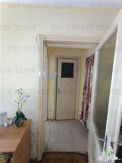 Apartament luminos cu doua camere pe Calea Giulesti cu balcon de aproape 12mp la